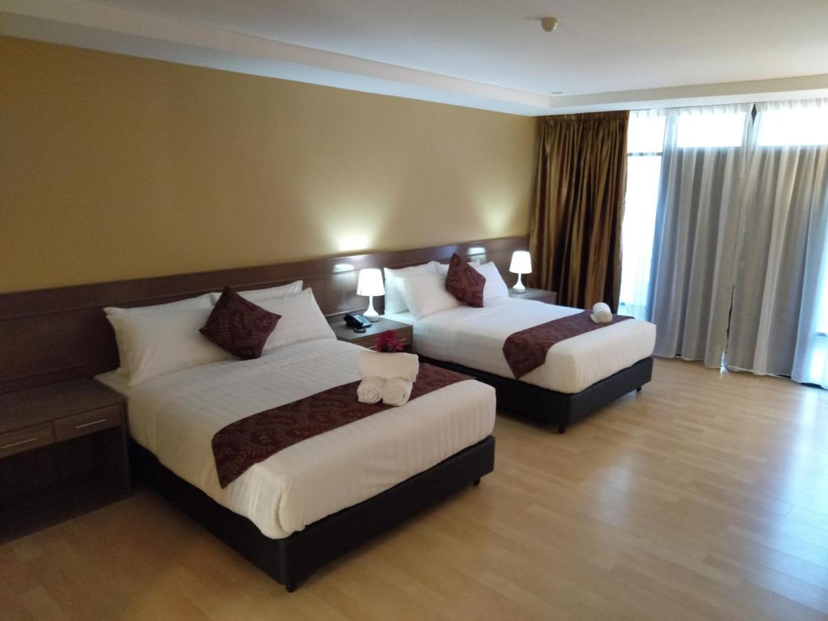 Hotel Temu Primula Kampong Seberang Timor Exterior foto