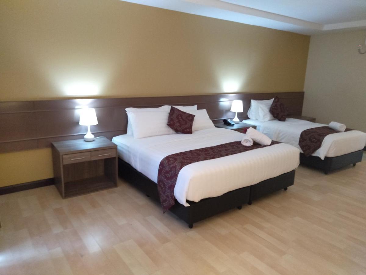 Hotel Temu Primula Kampong Seberang Timor Exterior foto